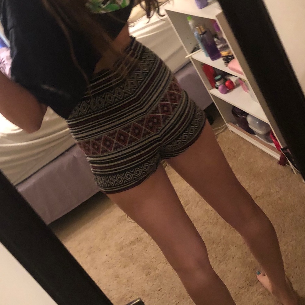 Aztec shorts - Picture 5 of 6